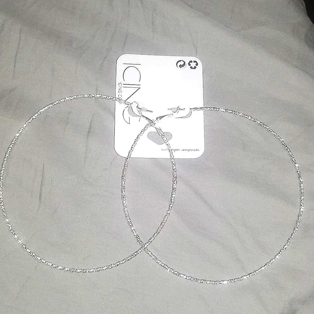 Hoop Earrings - Picture 3 of 5